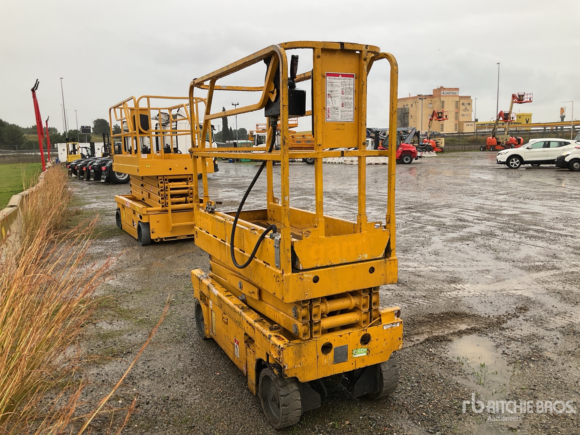 Aspect général with Image, coin avant droit
