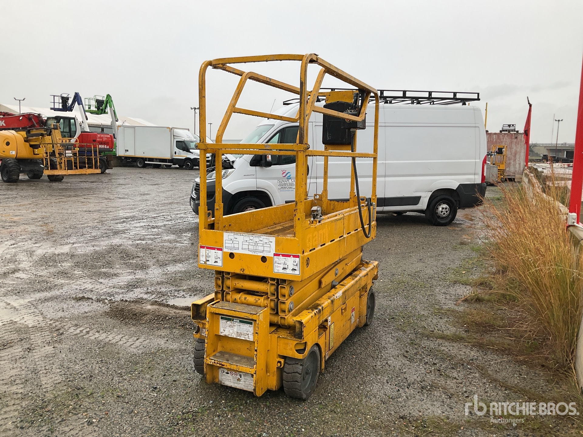 Aspect général with Image, coin arrière droit