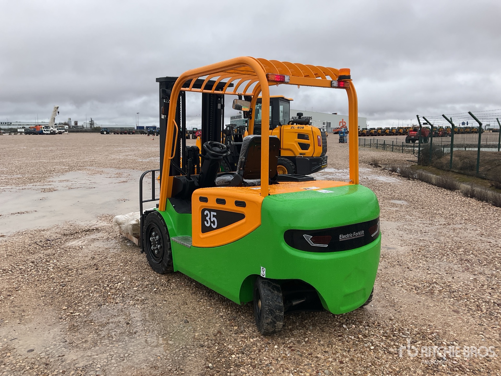 General Appearance with Picture, Left Rear Corner