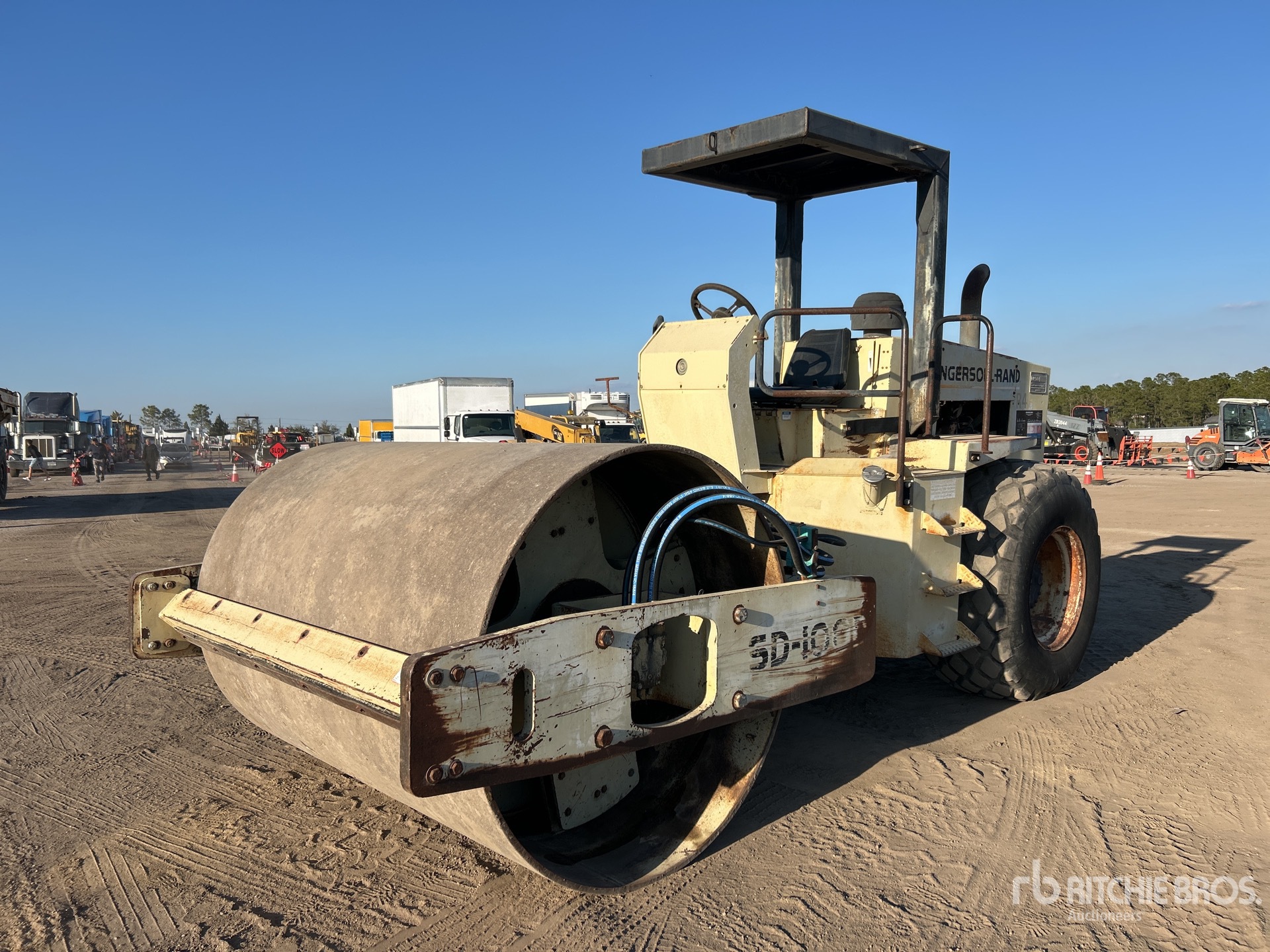 General Appearance with Featured Photo