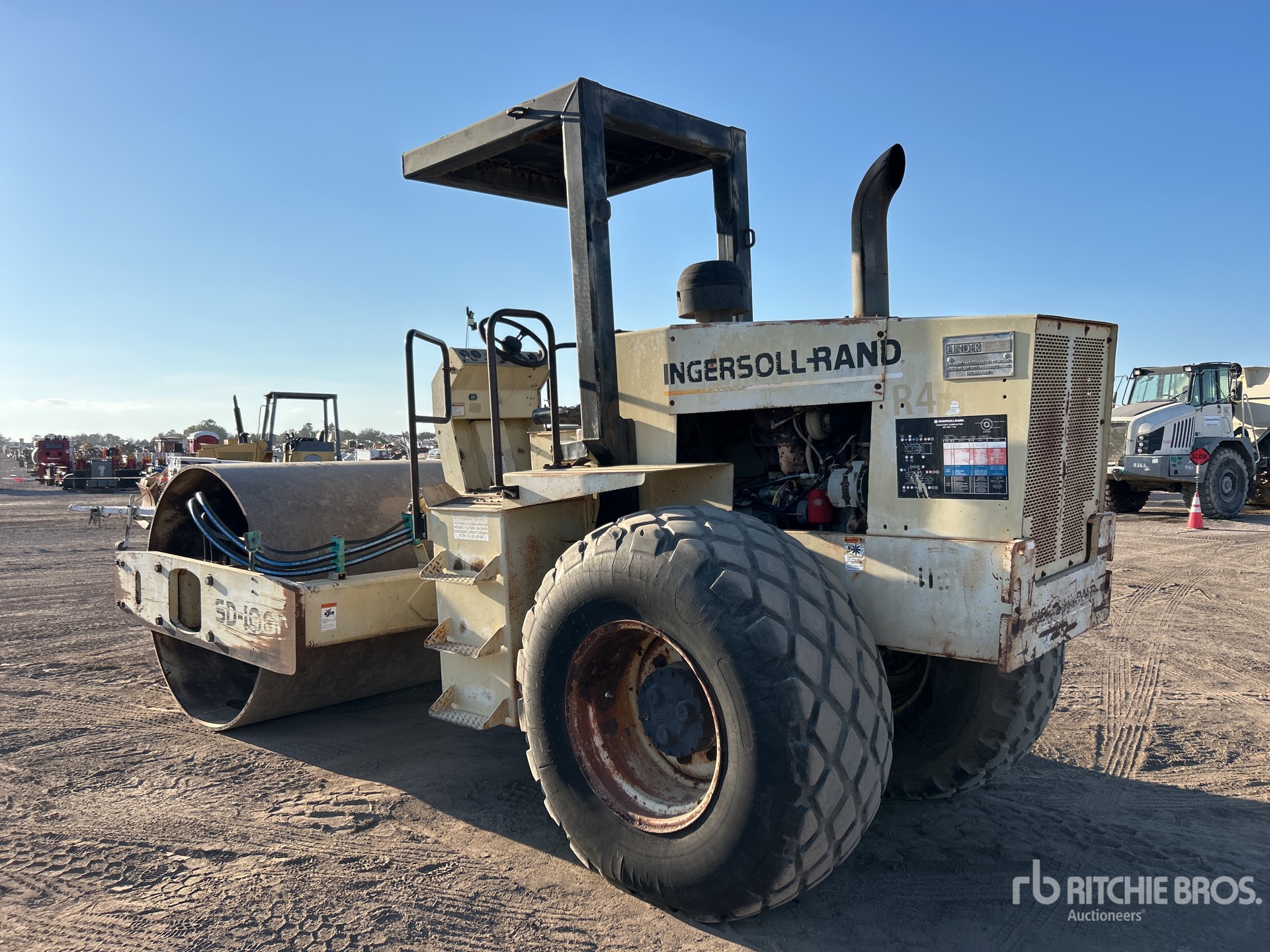 General Appearance with Imagen: esquina trasera izquierda