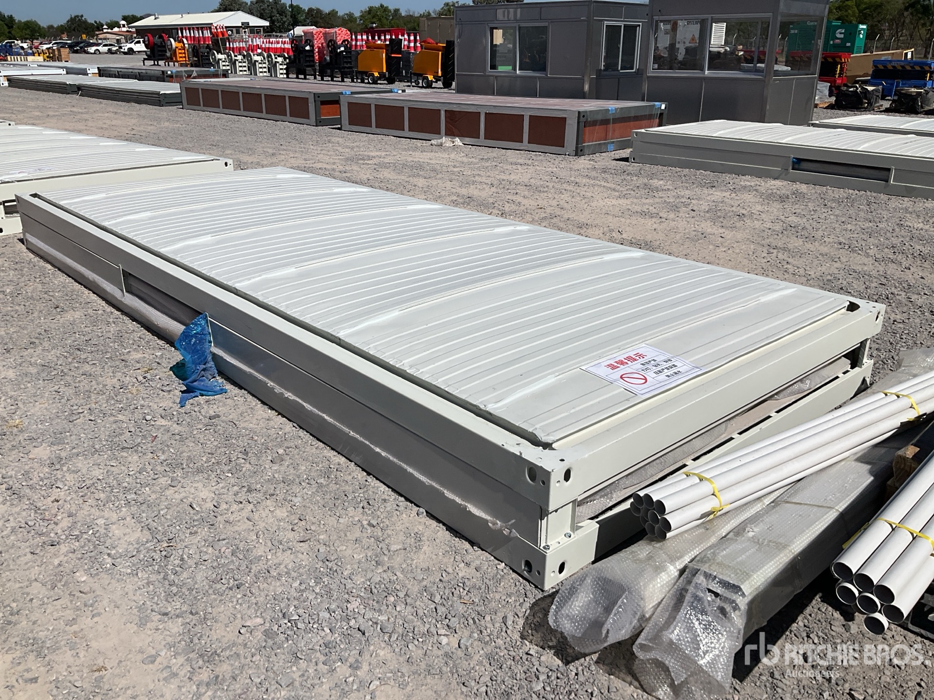 General Appearance with Image, coin avant droit