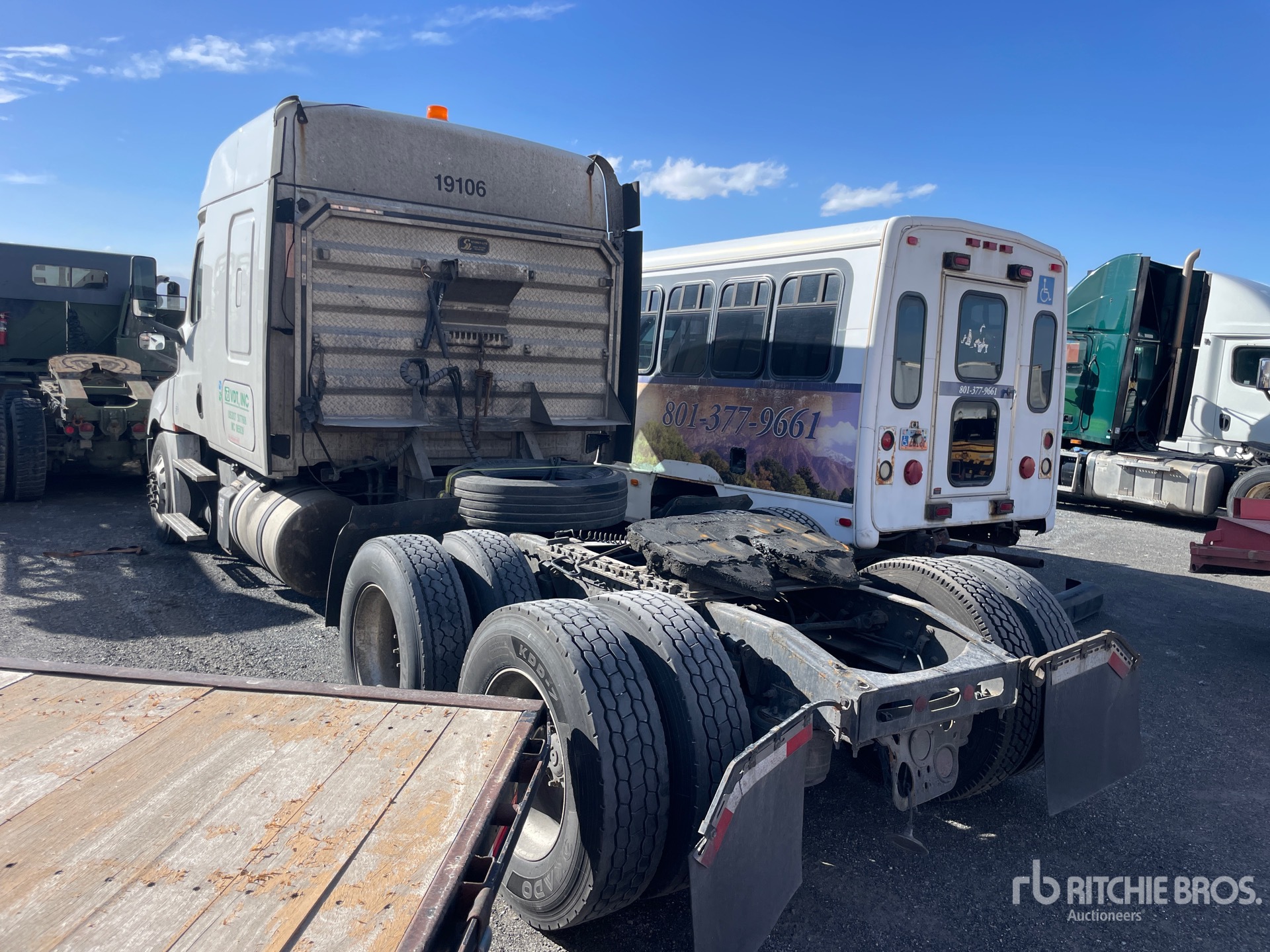 General Appearance with Imagen: esquina trasera izquierda