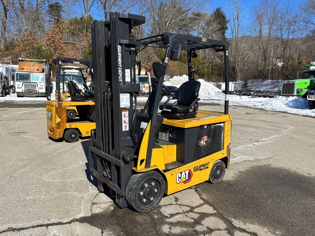 2021 Cat EC25EN2 4100 lb Electric Forklift