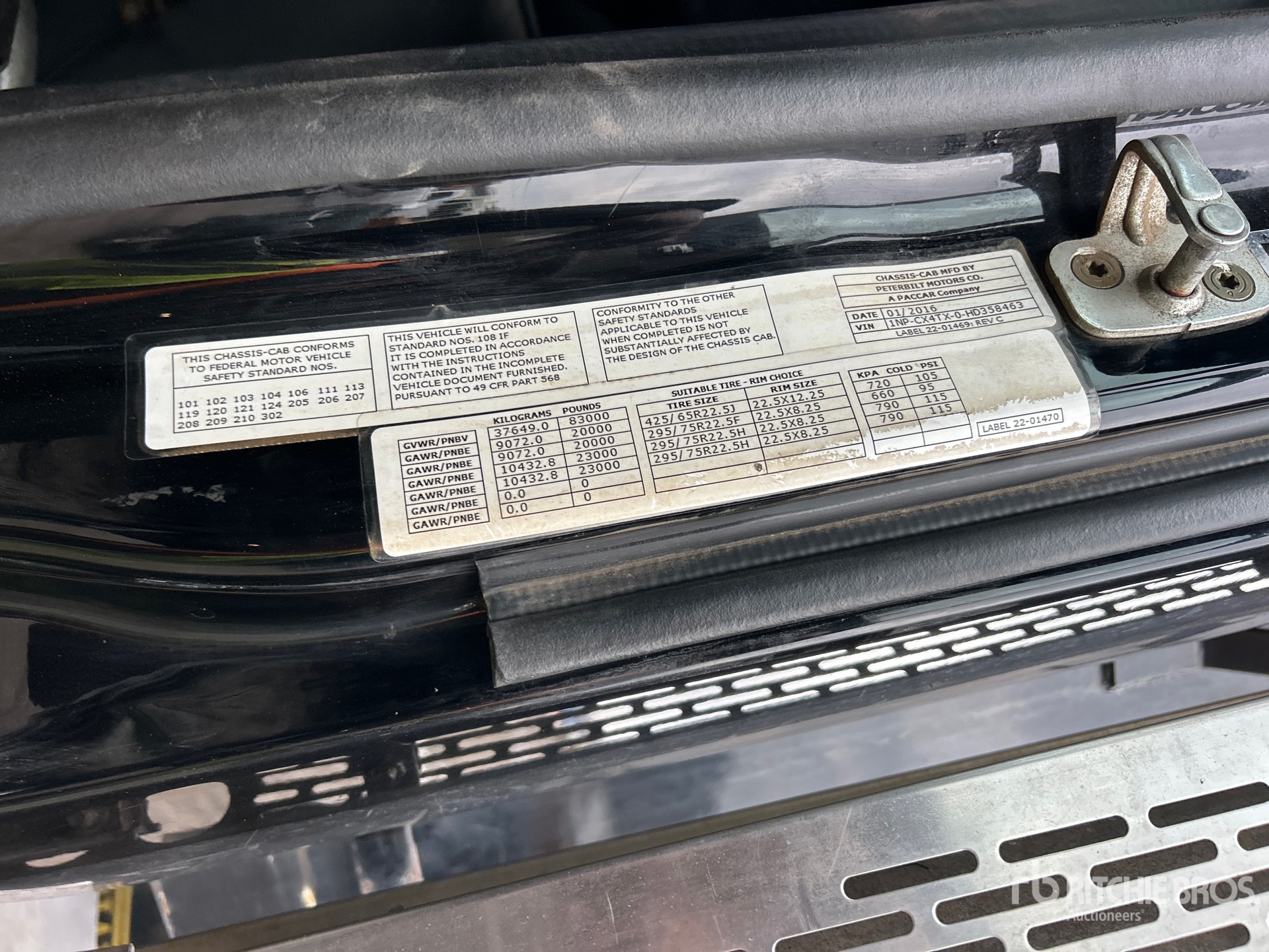 General Appearance with Numer seryjny/numer identyfikacyjny pojazdu