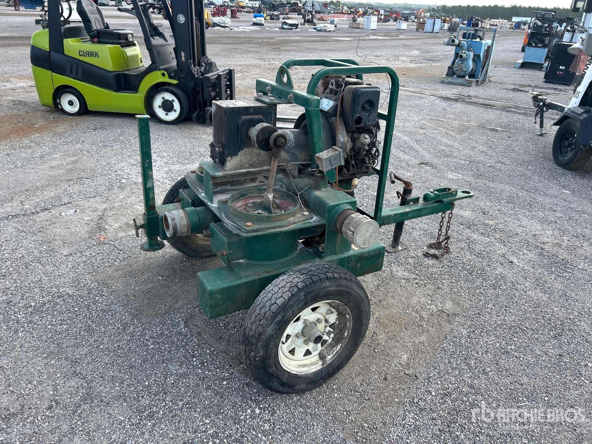 General Appearance with Imagen: esquina trasera derecha