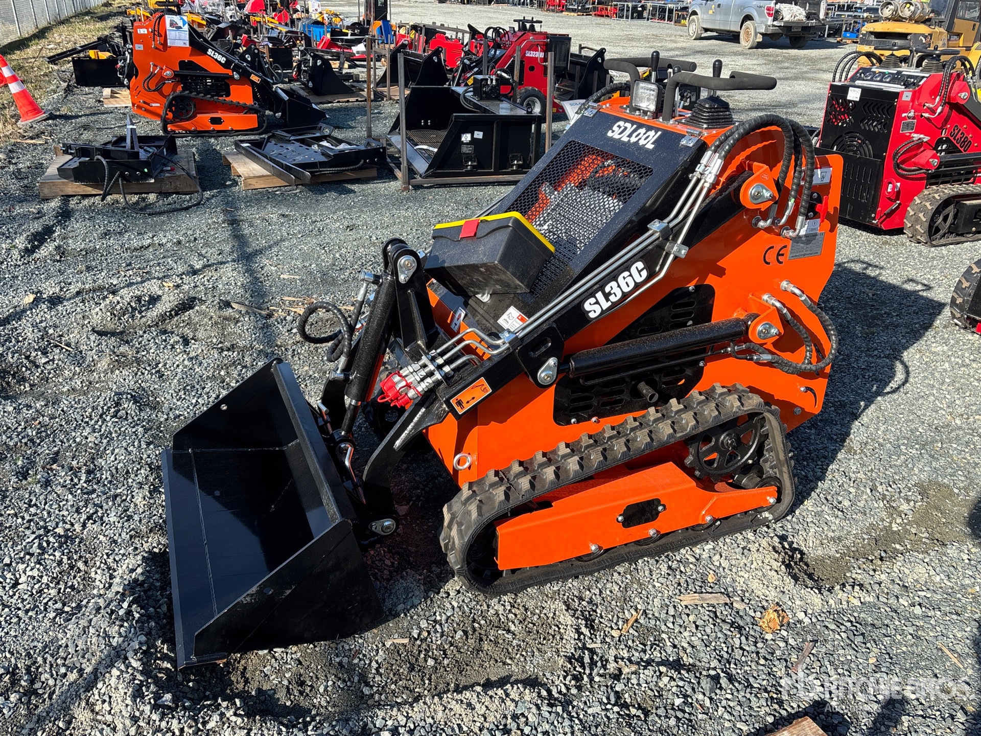 General Appearance with Image, coin avant gauche