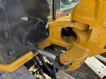 Hydraulics with Hydraulic Center Swivel