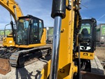 Hydraulics with Bucket Cylinder