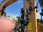 Hydraulics with Auxiliary Hydraulic Plumbing
