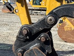 Chassis with Pins and Bushings Stick to Coupler
