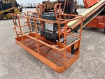 Chassis with Cesta de trabajo