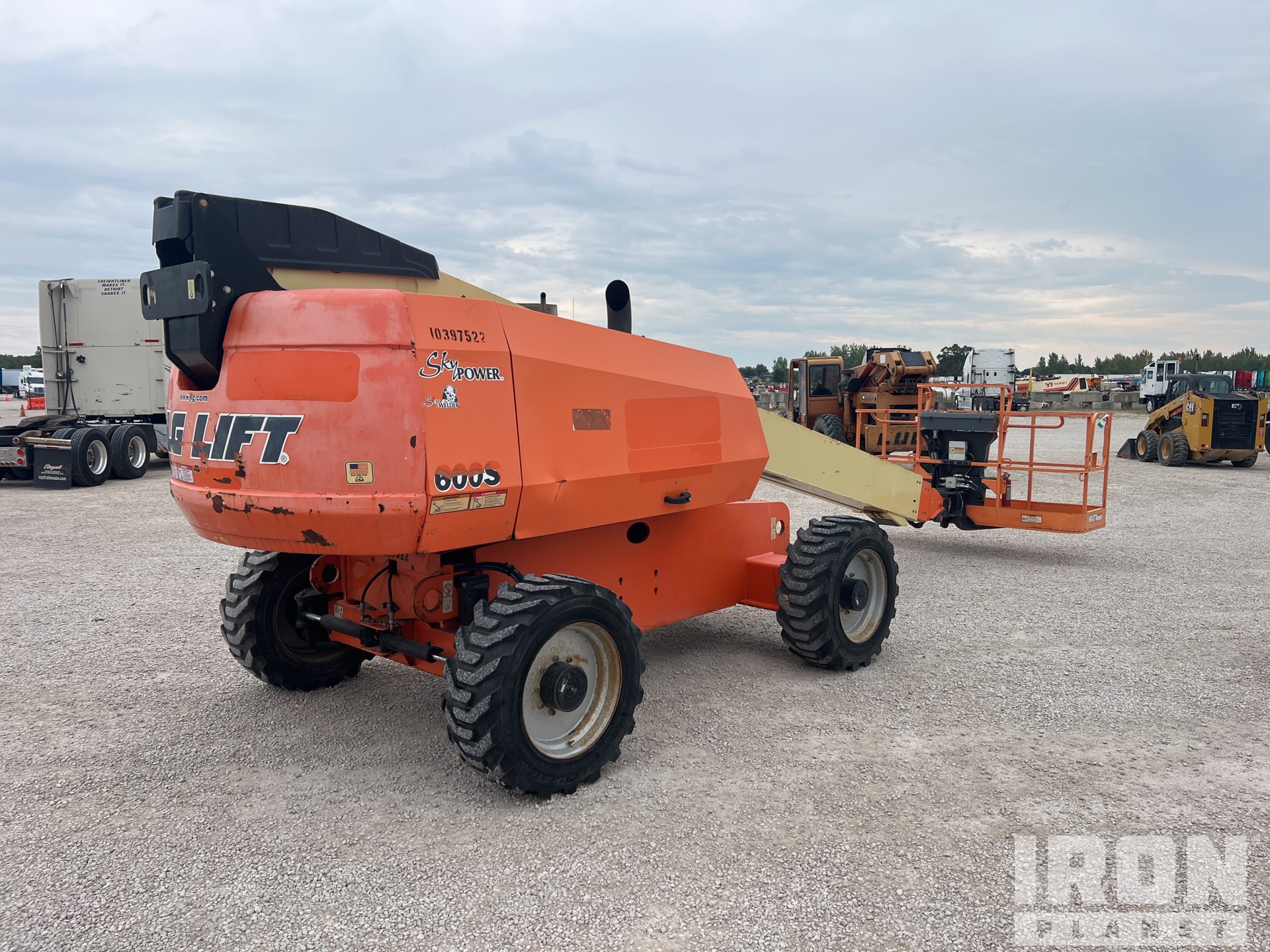 General Appearance - Boom Lift* with Imagen: esquina trasera derecha