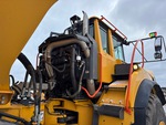 Engine with Exhaust System