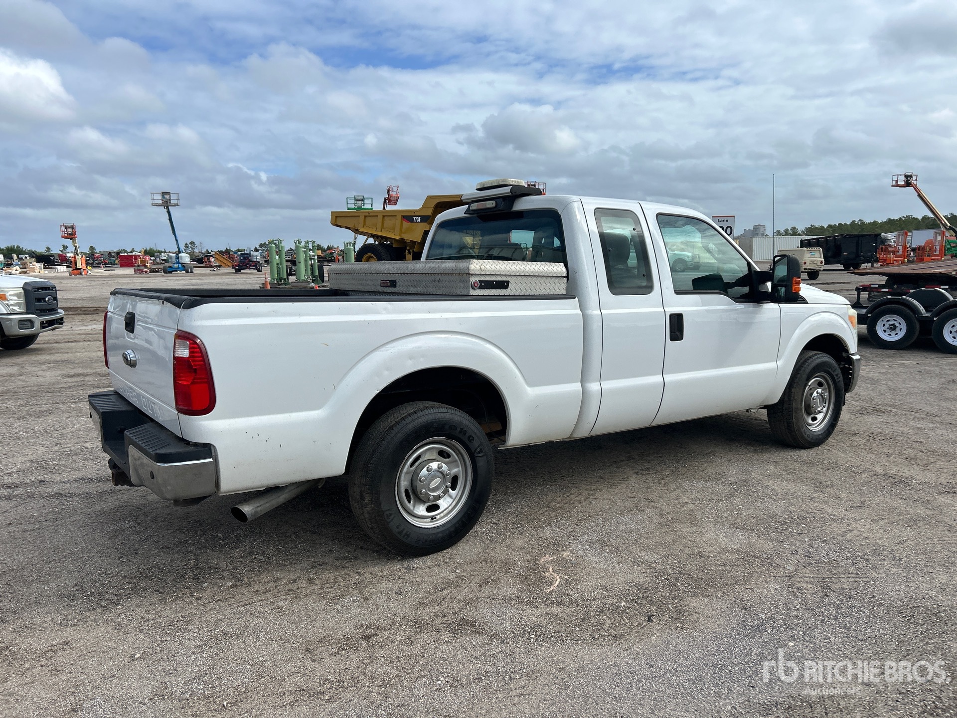 General Appearance with Picture, Right Rear Corner