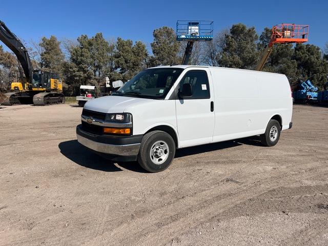 2024 Chevrolet Express Carpet Cleaning Cargo Van 2024 Chevrolet Express Carpet Cleaning Cargo Van