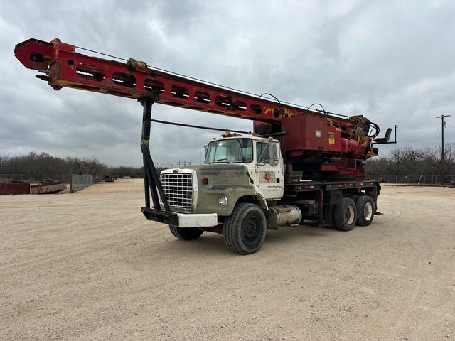 Tacoma 700 2 on 1986 Texoma 700 6x4 Drill Truck