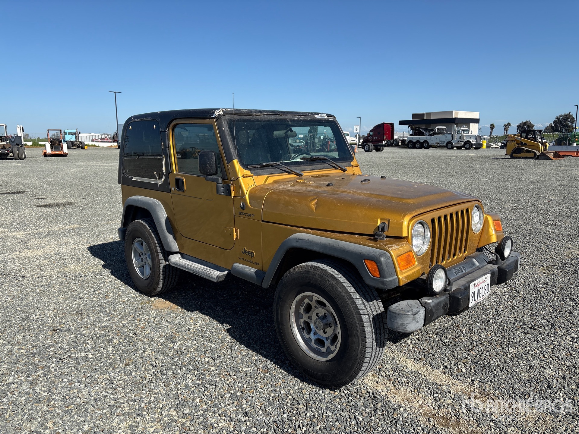 General Appearance with Picture, Right Front Corner