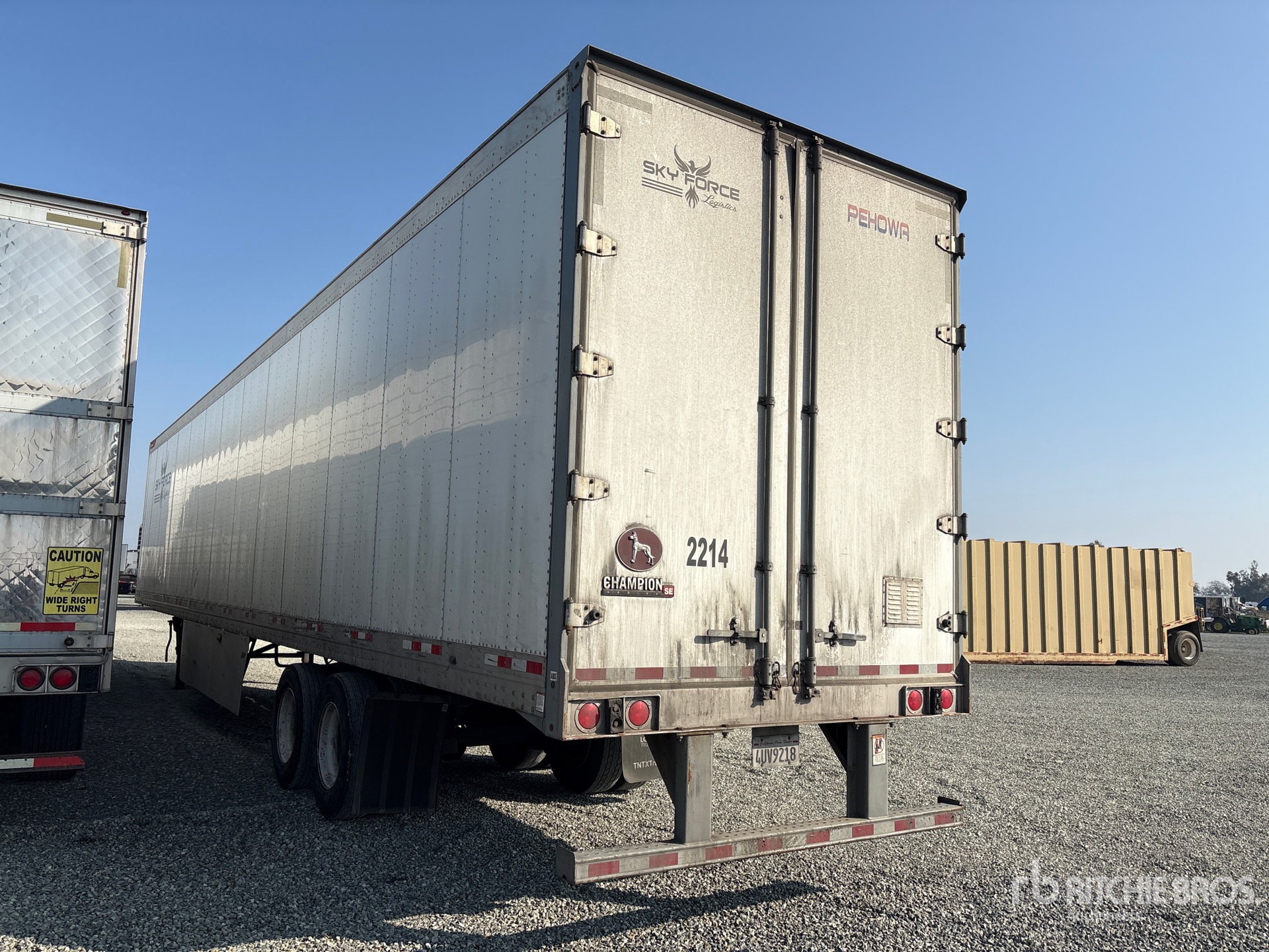 Aspect général with Image, coin arrière gauche