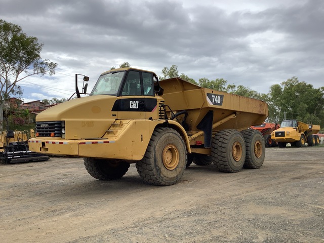 2011 Cat 740 Articulated Dump Truck