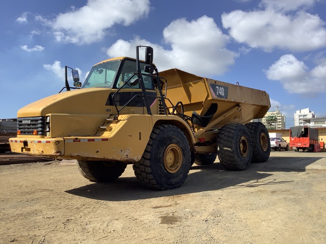 2011 Cat 740 Articulated Dump Truck