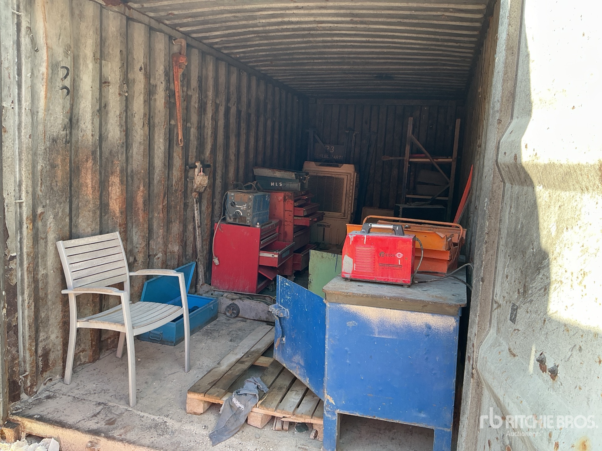 General Appearance with Picture, Left Rear Corner