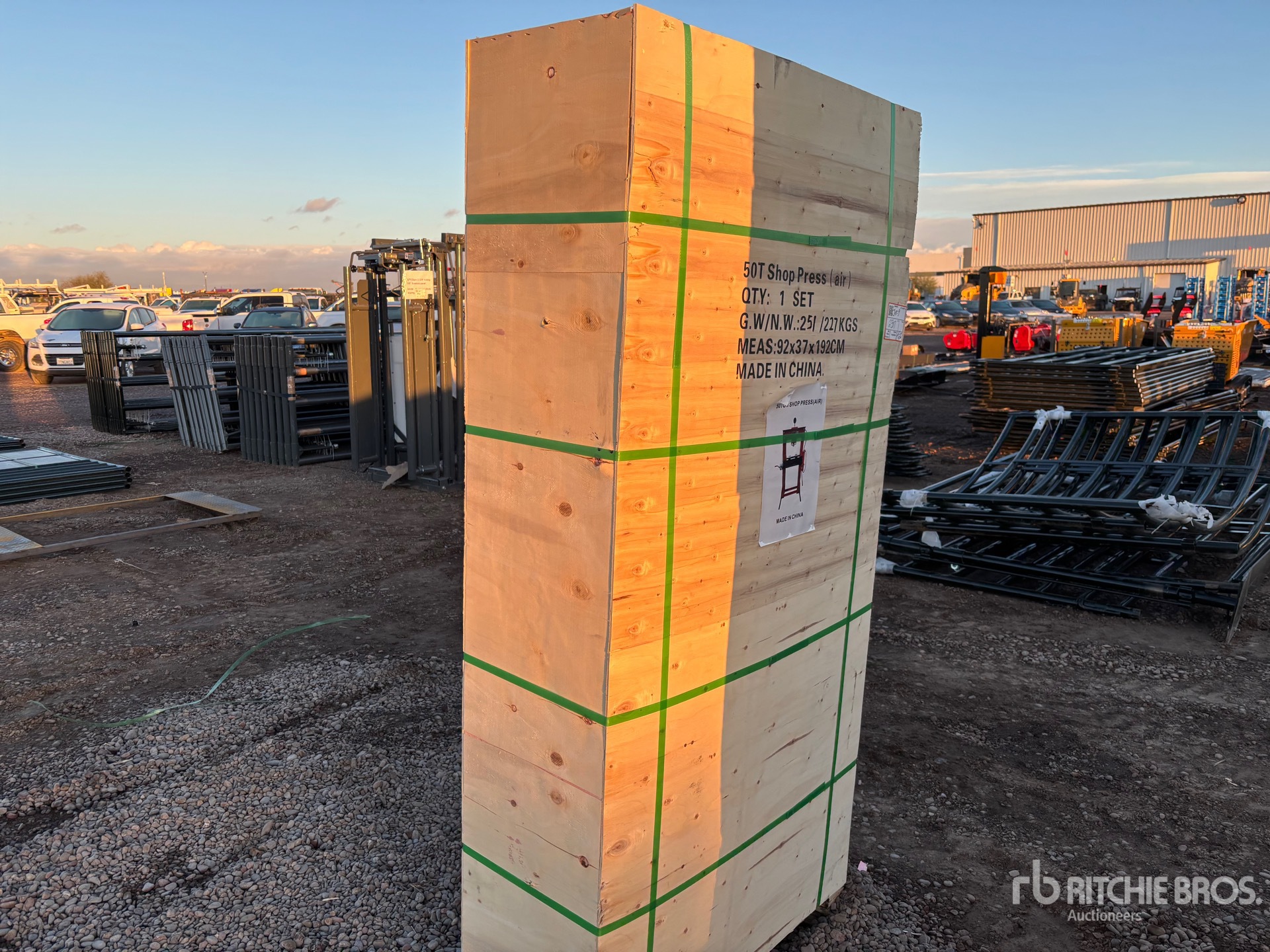 General Appearance with Picture, Right Front Corner