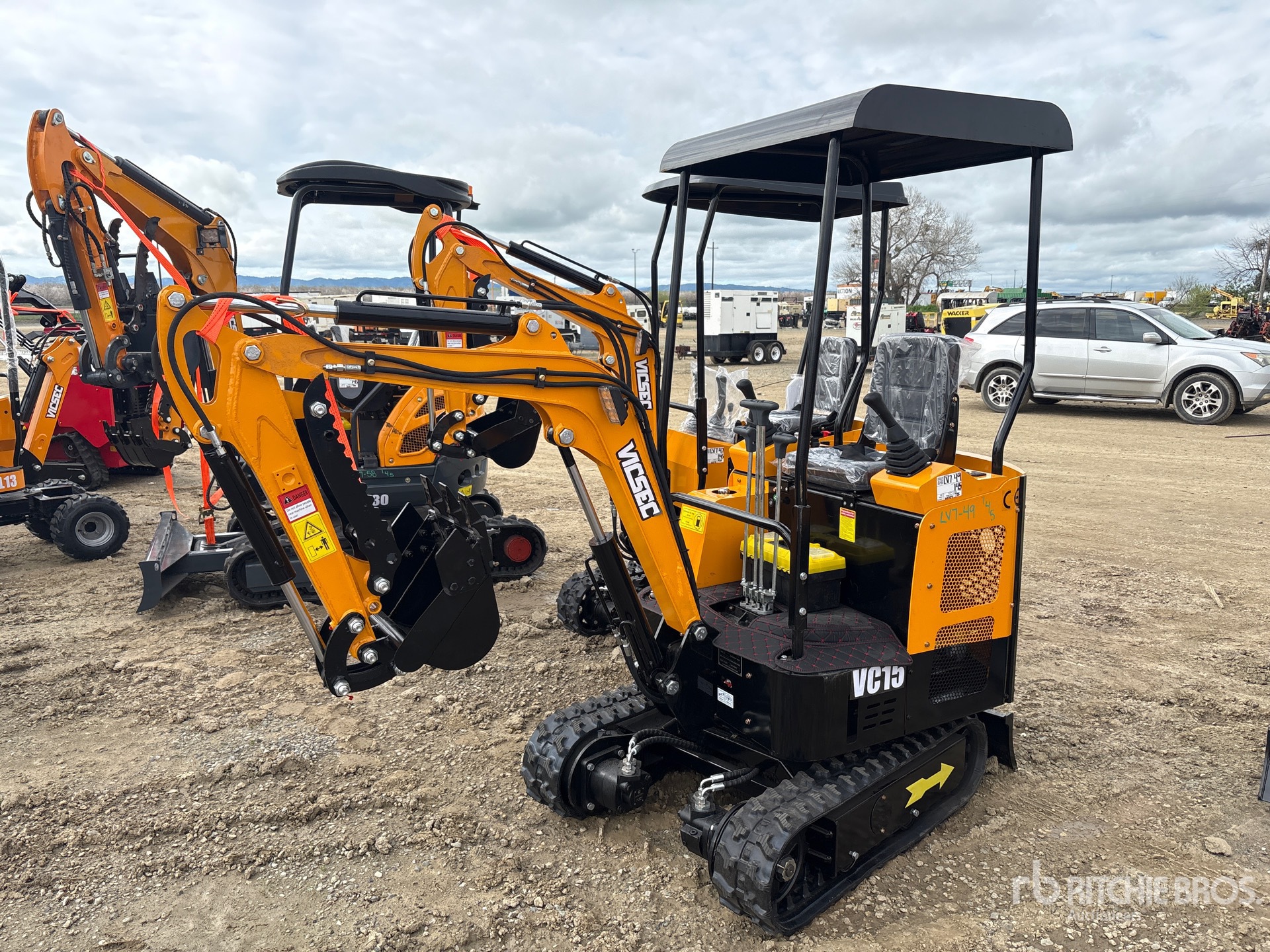 General Appearance with Picture, Left Front Corner