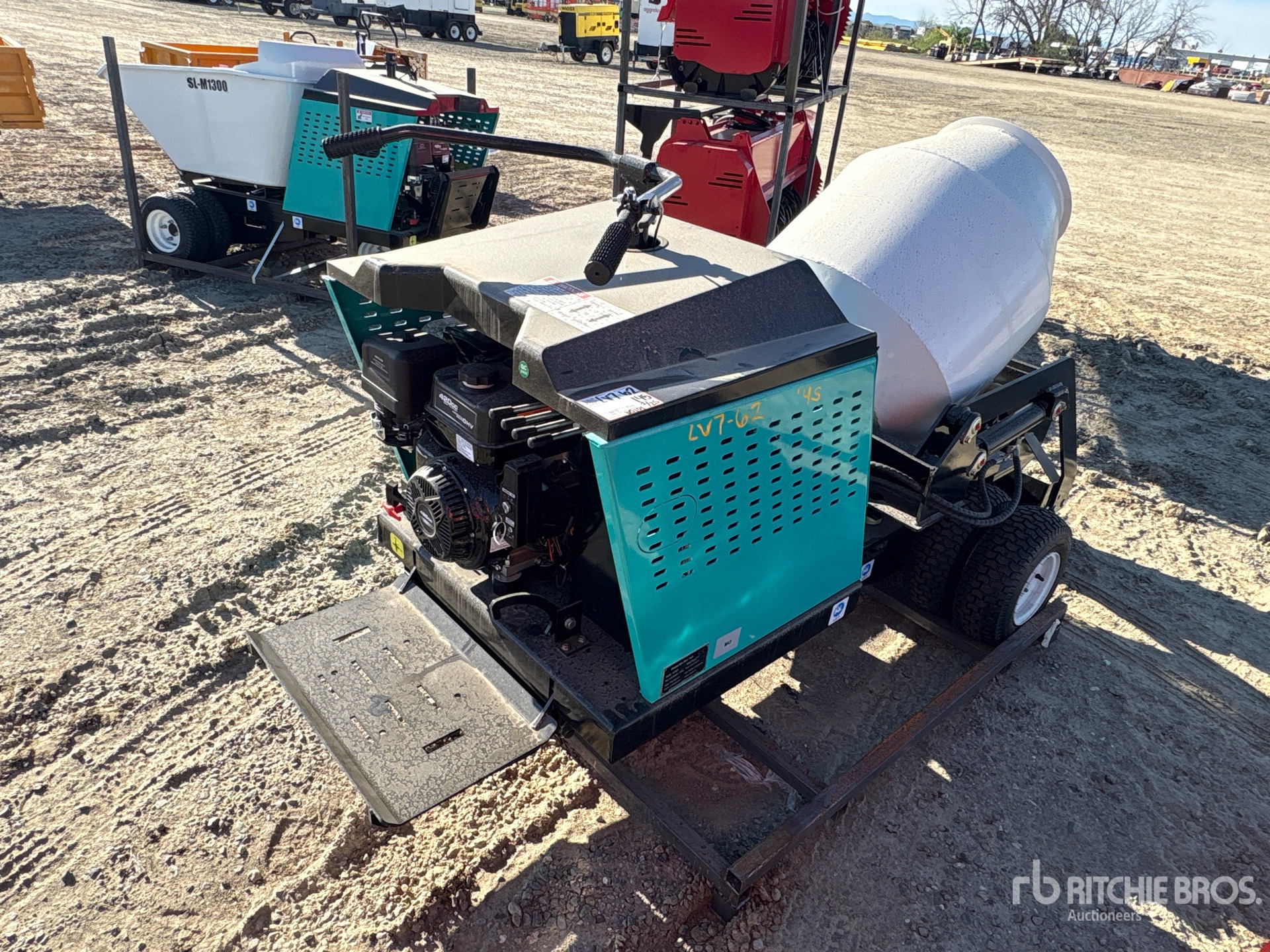 General Appearance with Foto, angolo anteriore sinistro