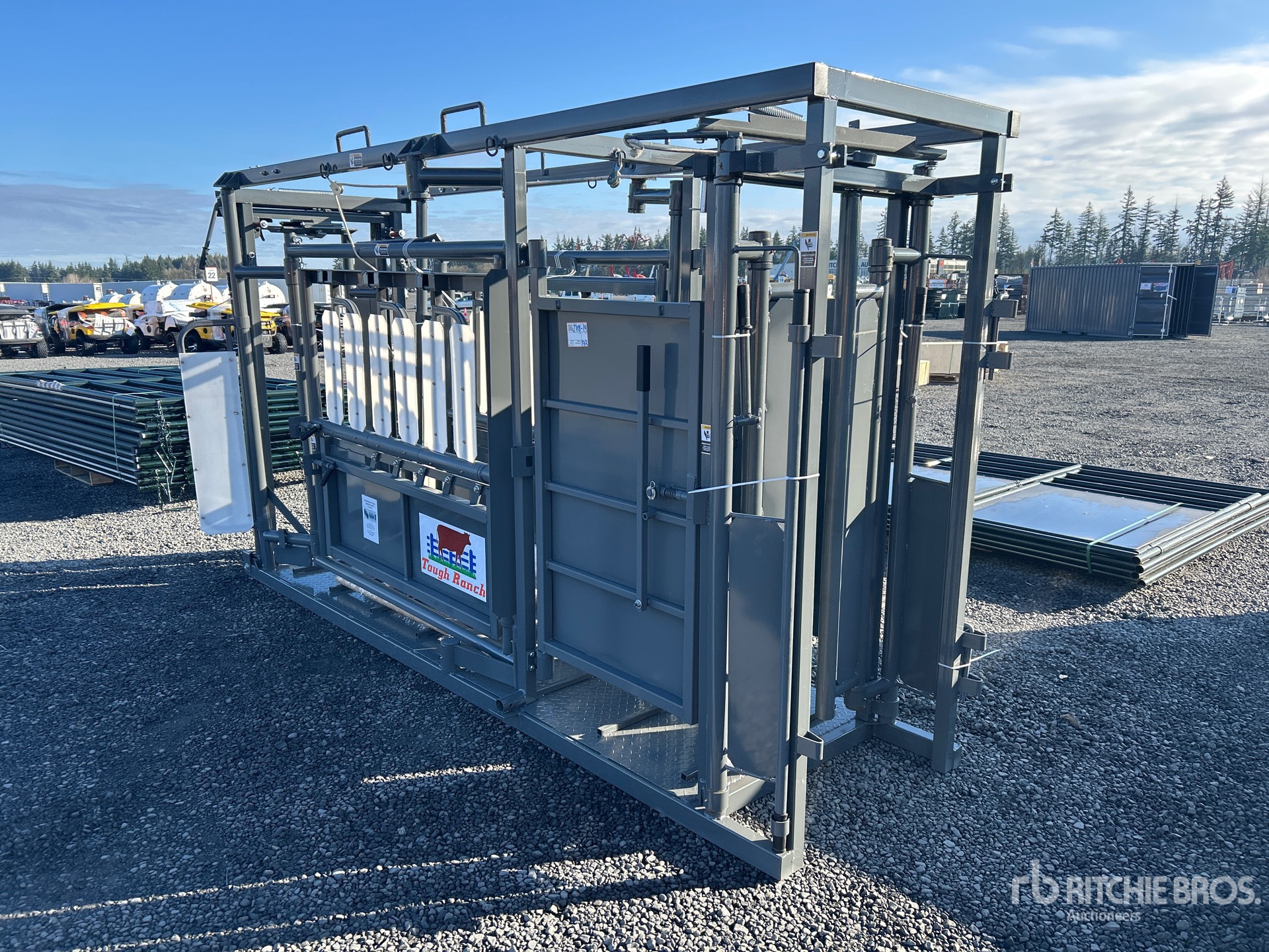 General Appearance with Foto, angolo anteriore sinistro