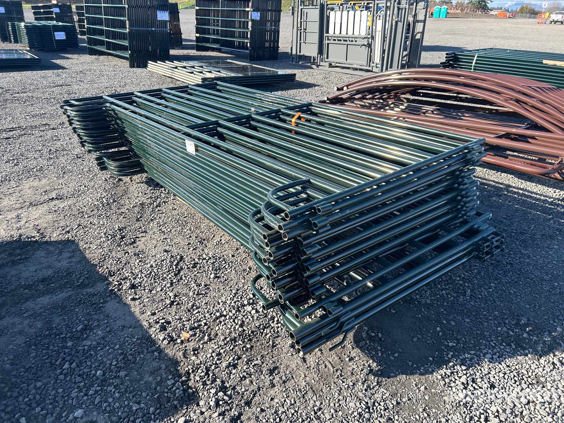 Aspect général with Image, coin arrière droit