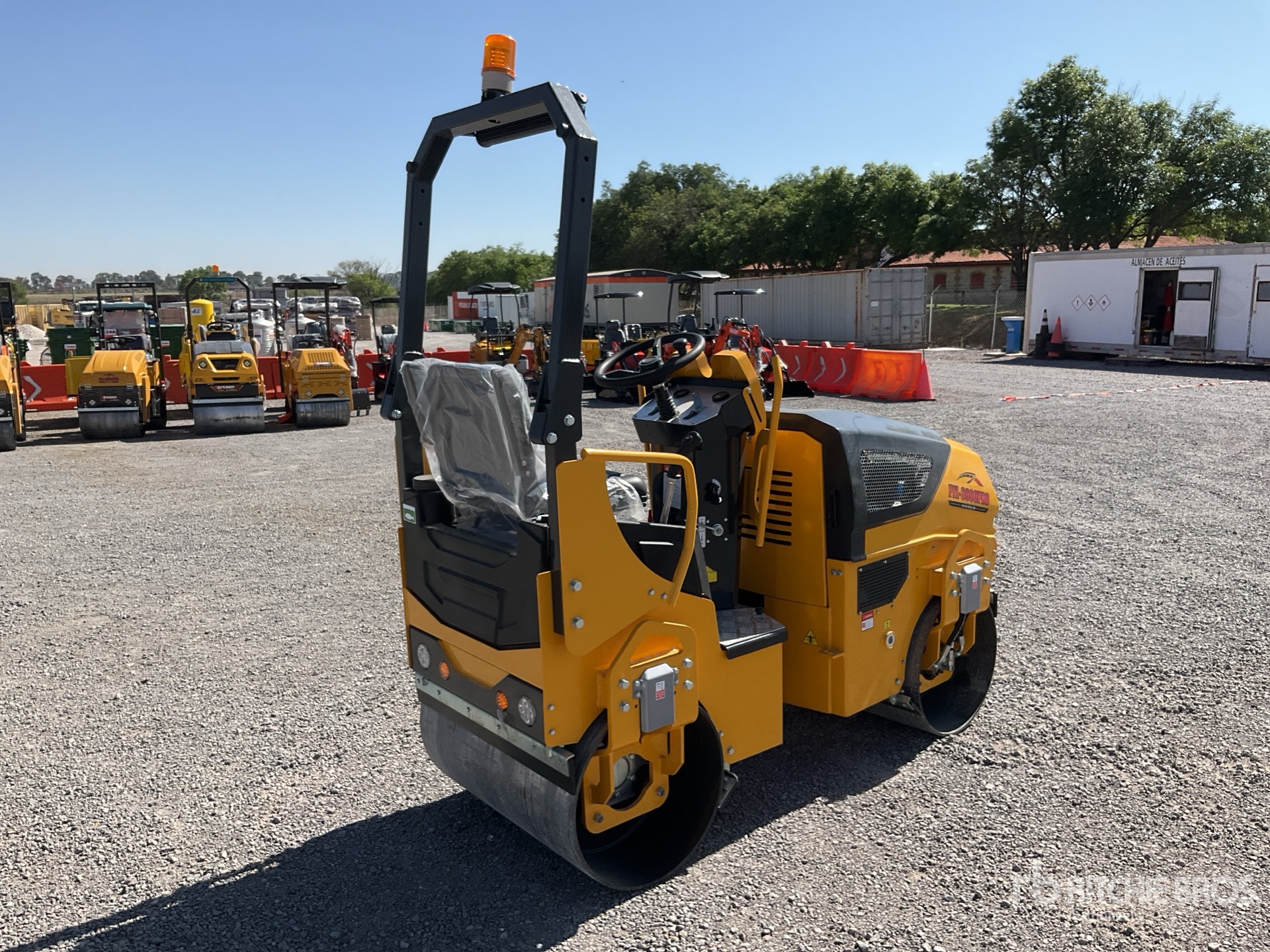 General Appearance with Bild, Ecke hinten rechts