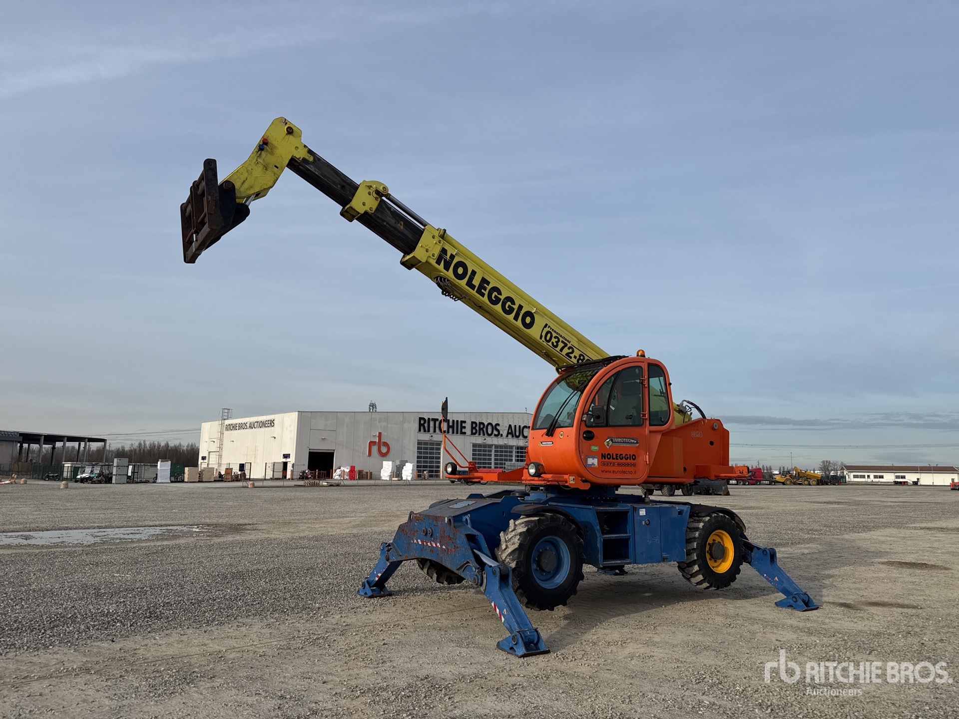 General Appearance with Picture, Left Front Corner