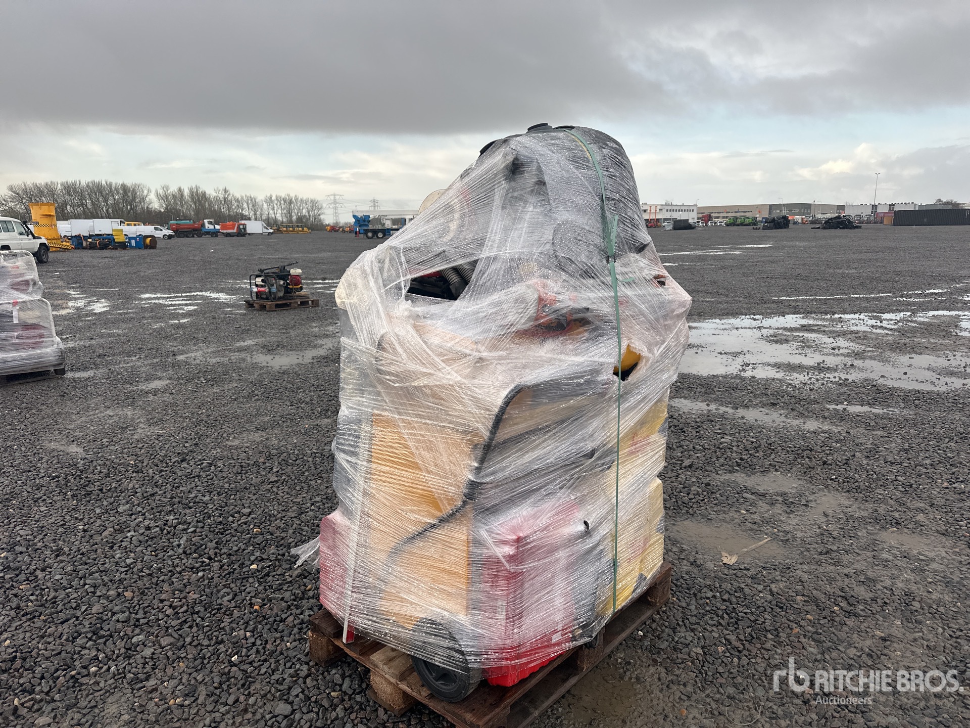 Aspect général with Image, coin arrière droit