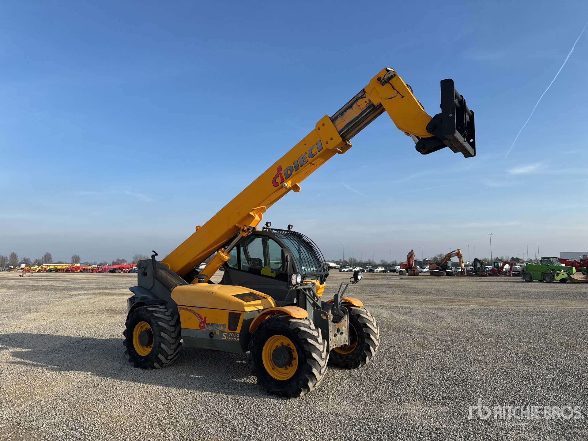 General Appearance with Foto, angolo anteriore destro