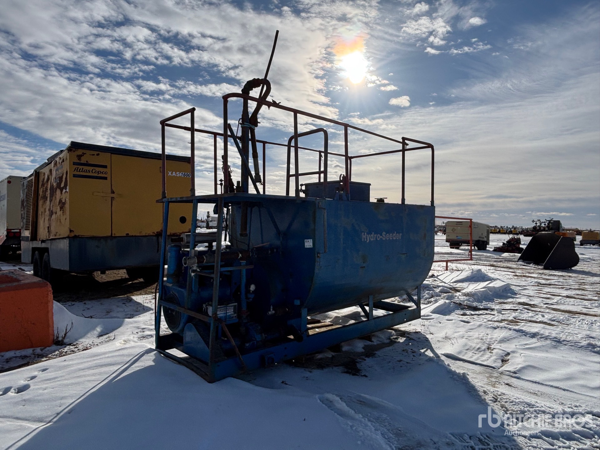 General Appearance with Image, coin avant droit