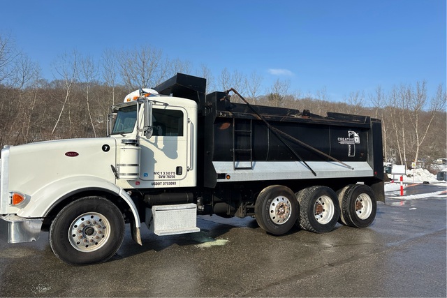 2008 Peterbilt 367 8x4 Tri/A Dump Truck 2008 Peterbilt 367 8x4 Tri/A Dump Truck