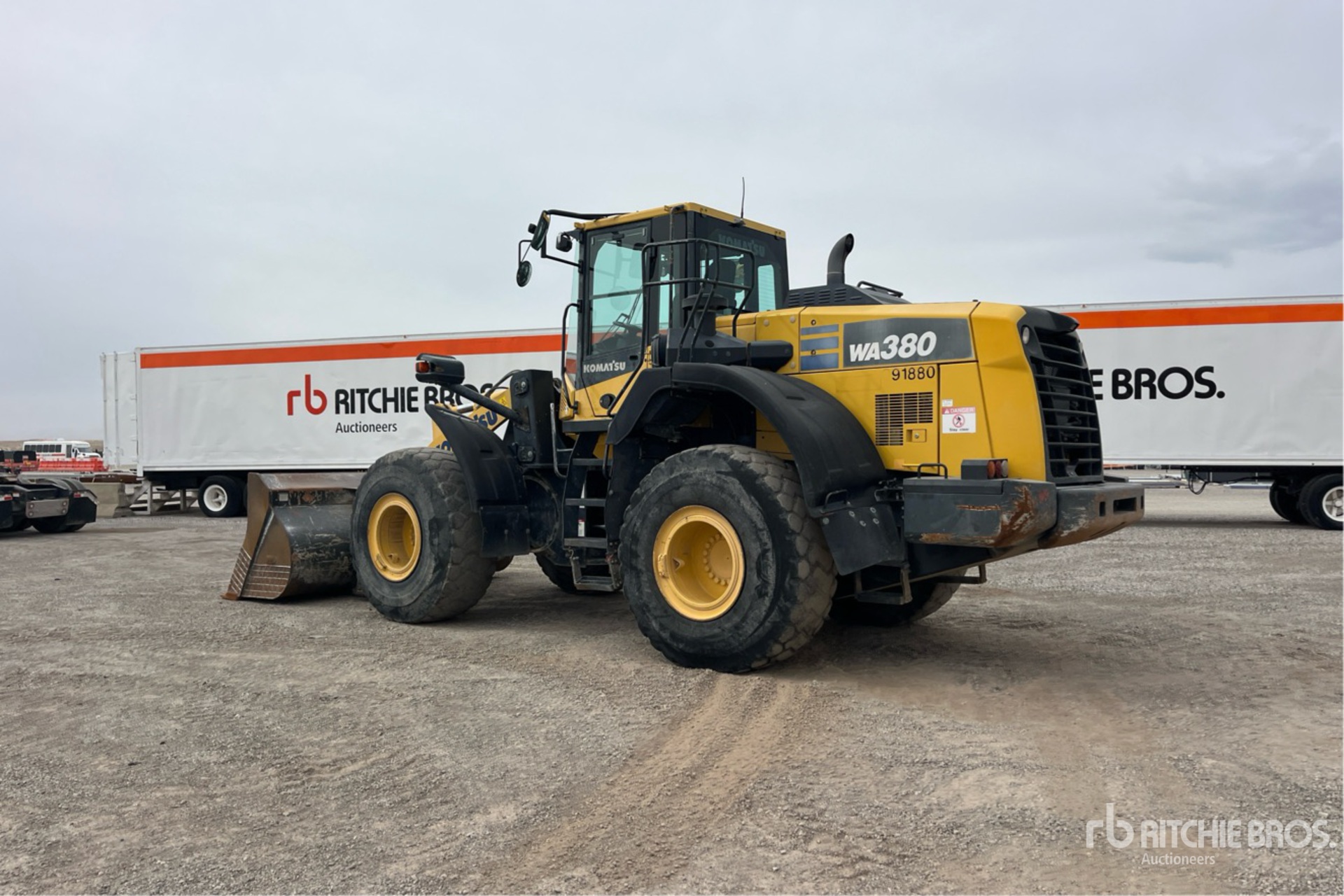 General Appearance with Bild, Ecke hinten links