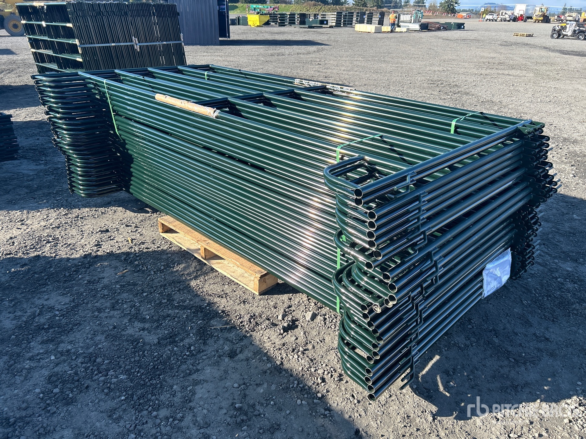 Aspect général with Image, coin arrière droit