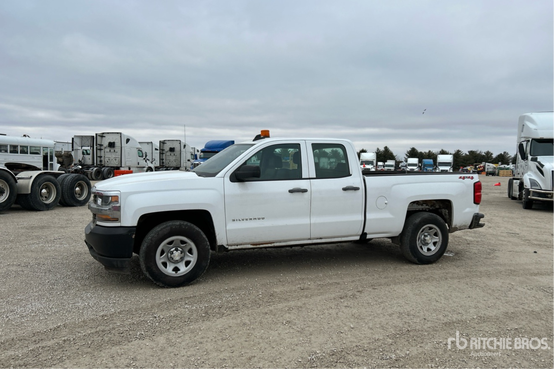 General Appearance with Image, coin avant gauche