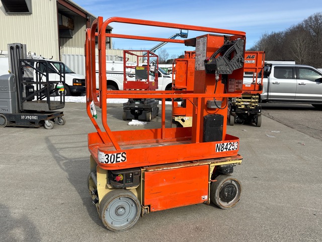 2014 JLG 1230ES Vertical Mast Lift