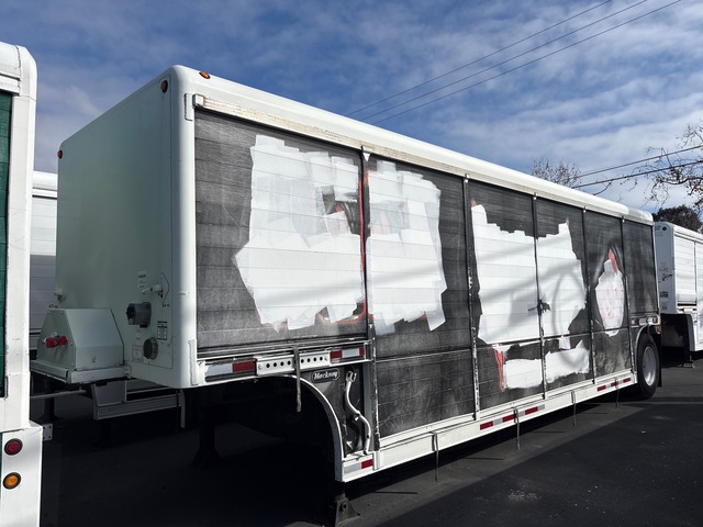 2004 Hackney  12 Bay S/A Beverage Trailer