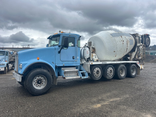 2007 Kenworth W900 12x4 Mixer Truck