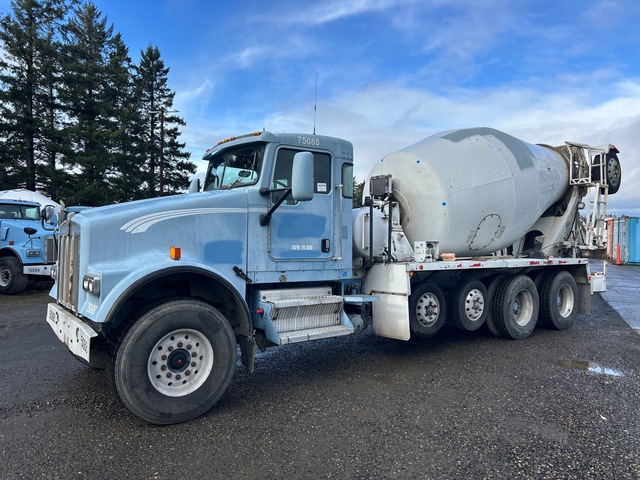 2007 Kenworth W900 12x4 Mixer Truck