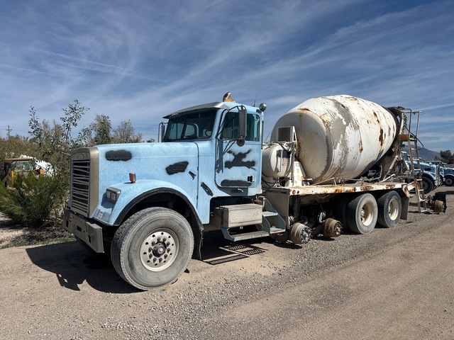 2003 Freightliner FLD 120 12x4 Mixer Truck