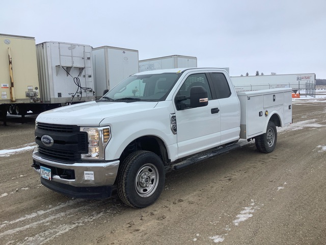 2019 Ford F-250 XL 4x4 Extended Cab Utility Truck