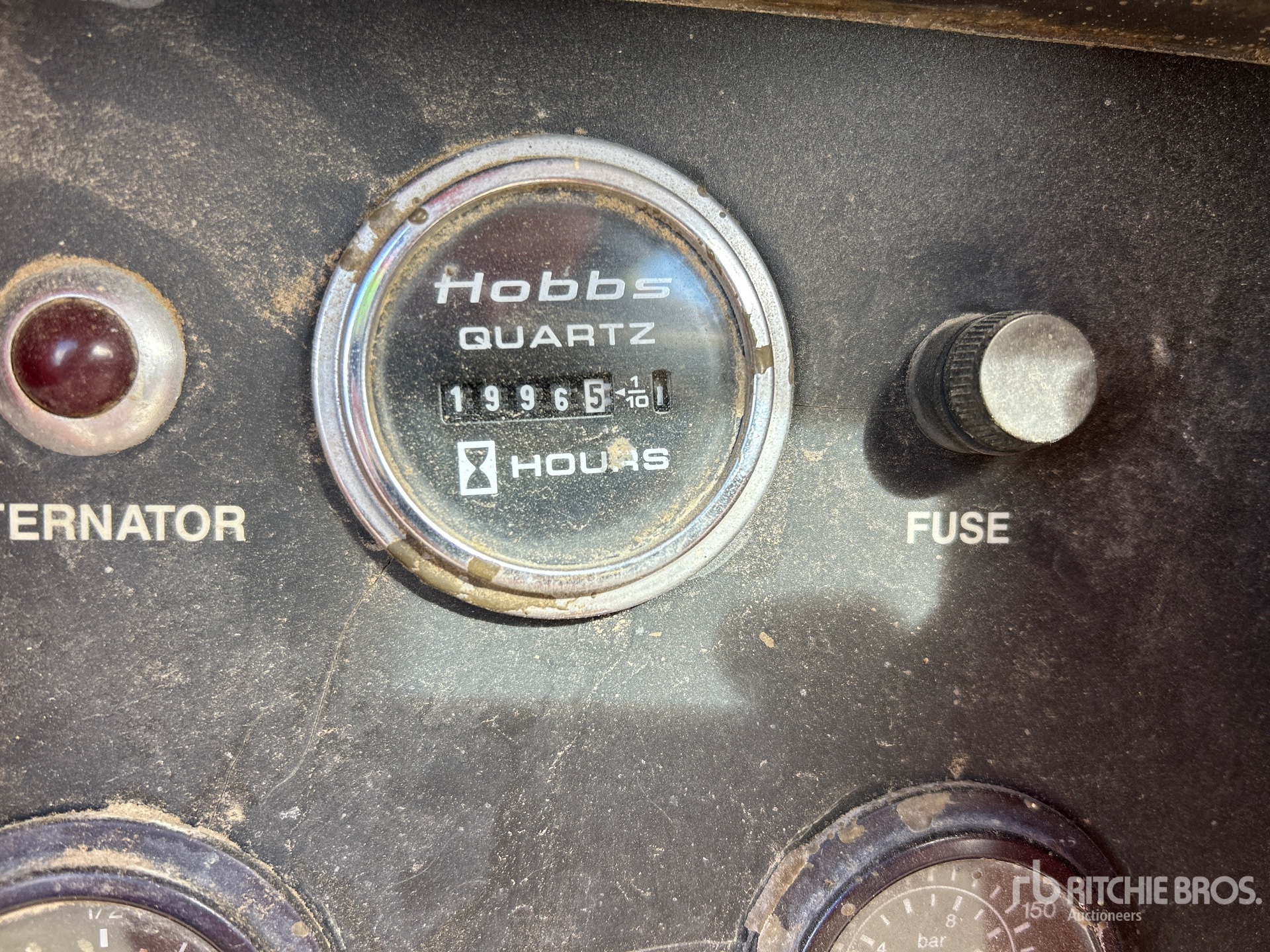 General Appearance with Horímetro / Odómetro