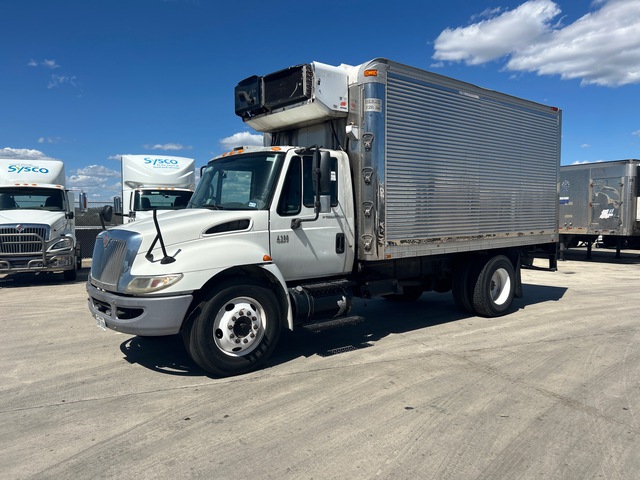 2007 International 4300 DT466 4x2 Refrigerated Truck