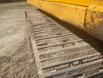 Undercarriage with Right Track Shoes