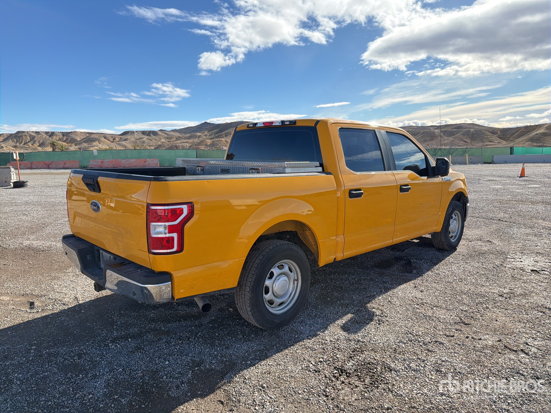 General Appearance with Image, coin arrière droit